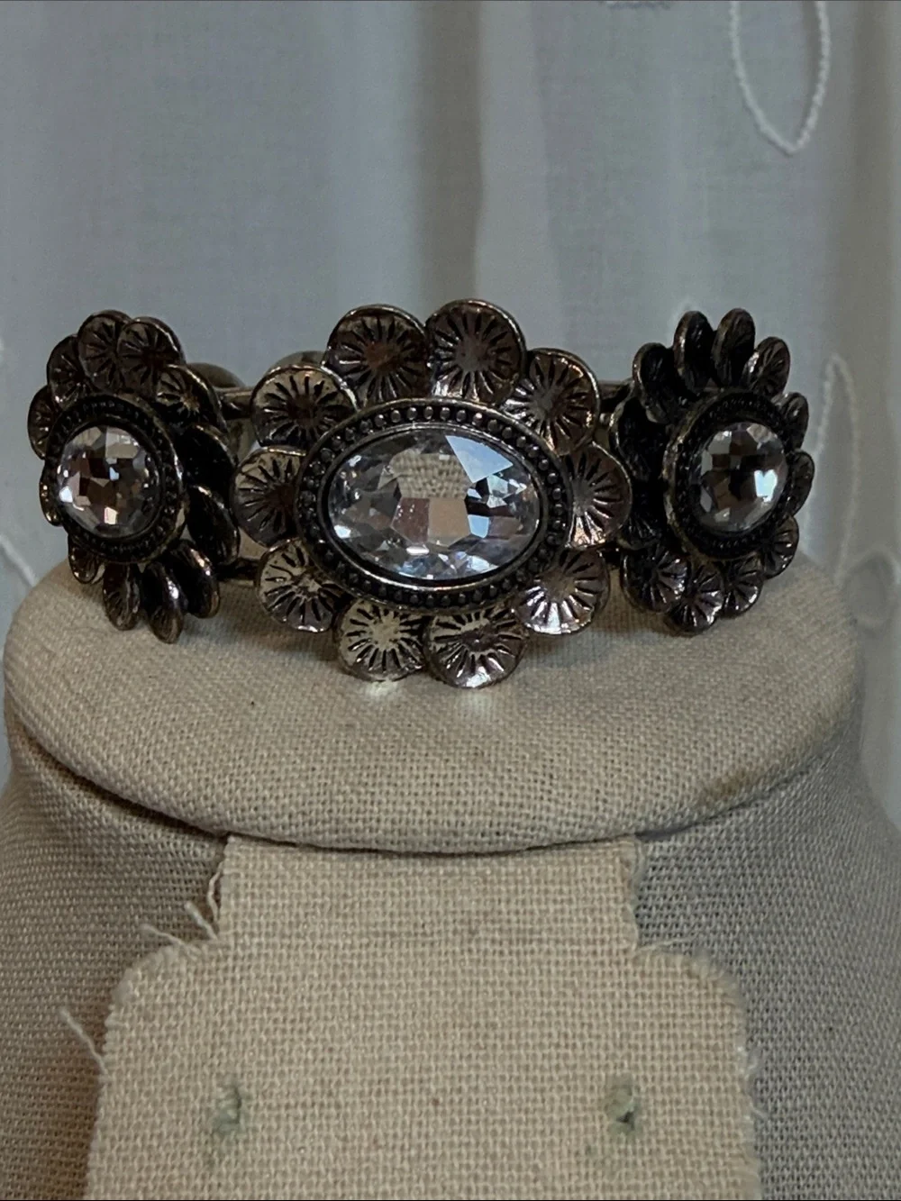 Oval Western style Crystal Flower Cluster Statement Bracelet - Silvertone